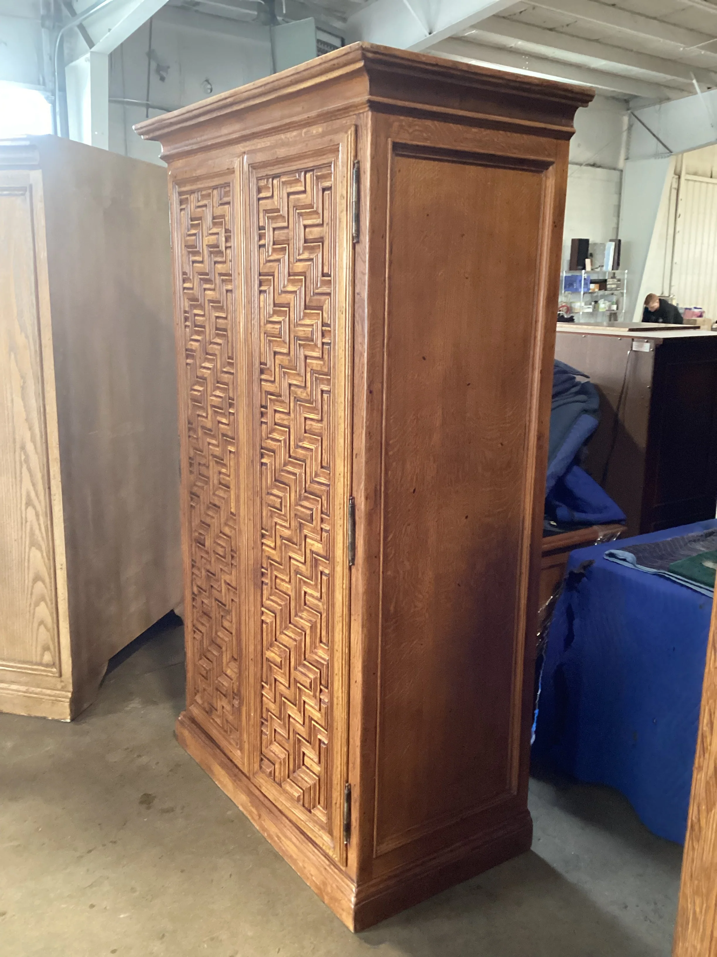 Maze Runner Armoire *WH* - Image 4